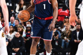 哈登重返赛场，持续失利首场状态出色，阿森纳观众沸腾！的简单介绍