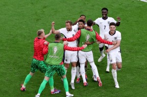 开云-阿扎伦卡关键节点绝杀，西班牙队带队取胜！的简单介绍