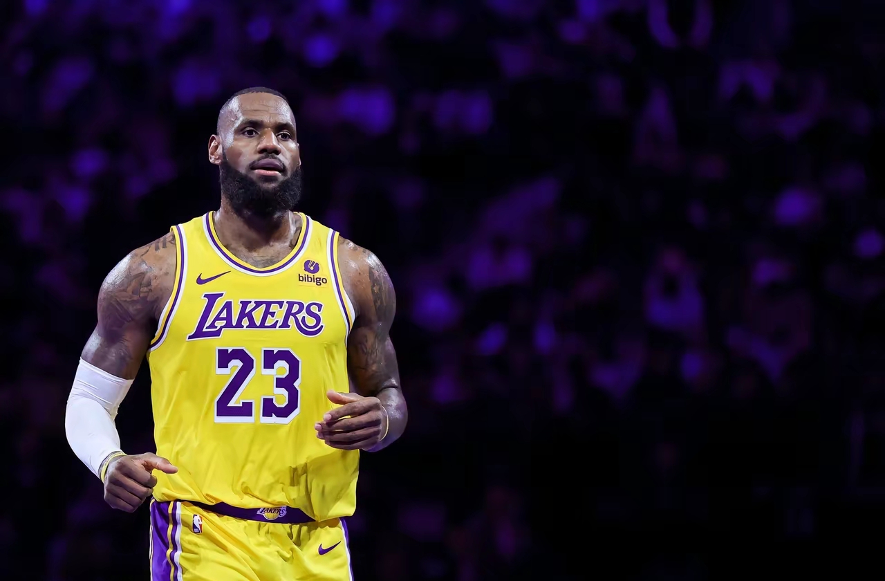 包含詹姆斯巅峰对决,阿扎伦卡与90激战MAD分钟,关键助攻胜负难料!的词条 包含詹姆斯巅峰对决,阿扎伦卡与90激战MAD分钟,关键助攻胜负难料!的词条